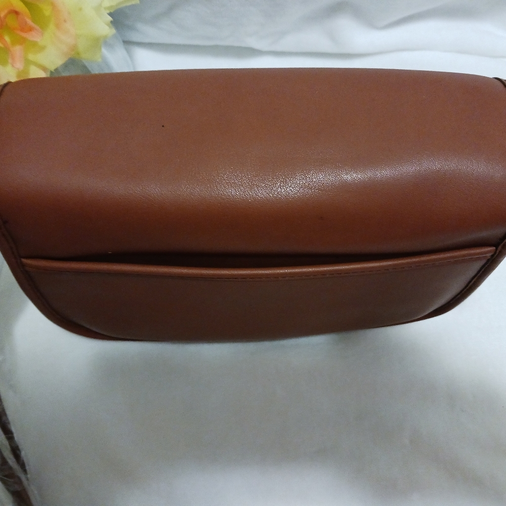 Fashion Tan Crossbody/ Purse NWT #2 - Picture 3 of 10